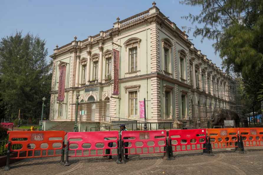 Bomb threat mail in Mumbai