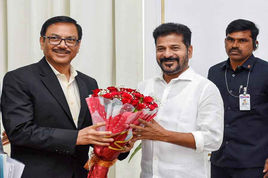 Revanth Reddy, Arun Kumar Jain meet