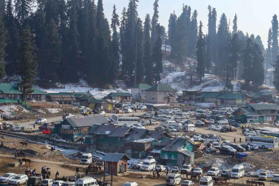 Lack of snow in Kashmir