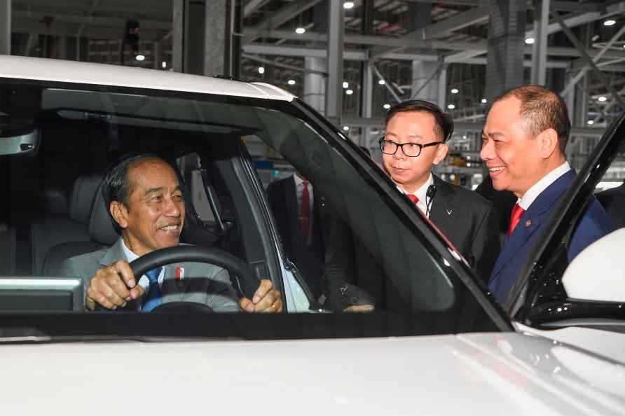 Joko Widodo,Pham Nhat Vuong