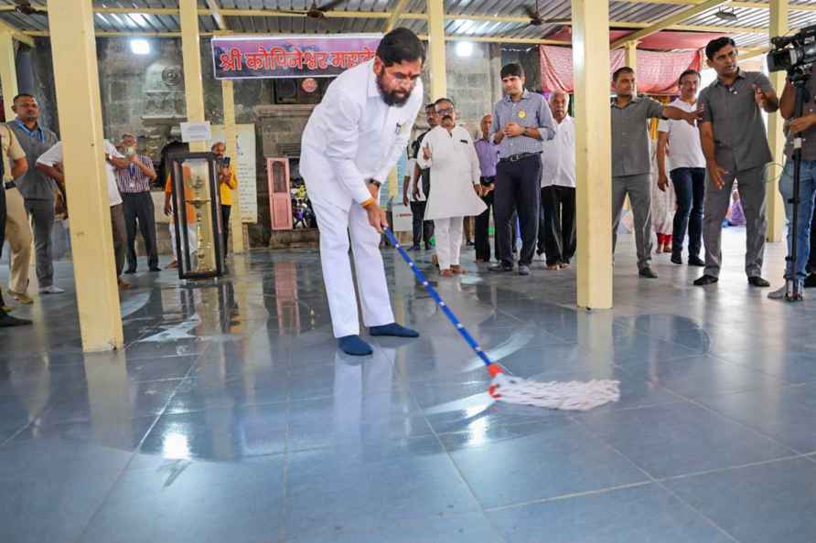 Eknath Shinde at Kopineshwar temple