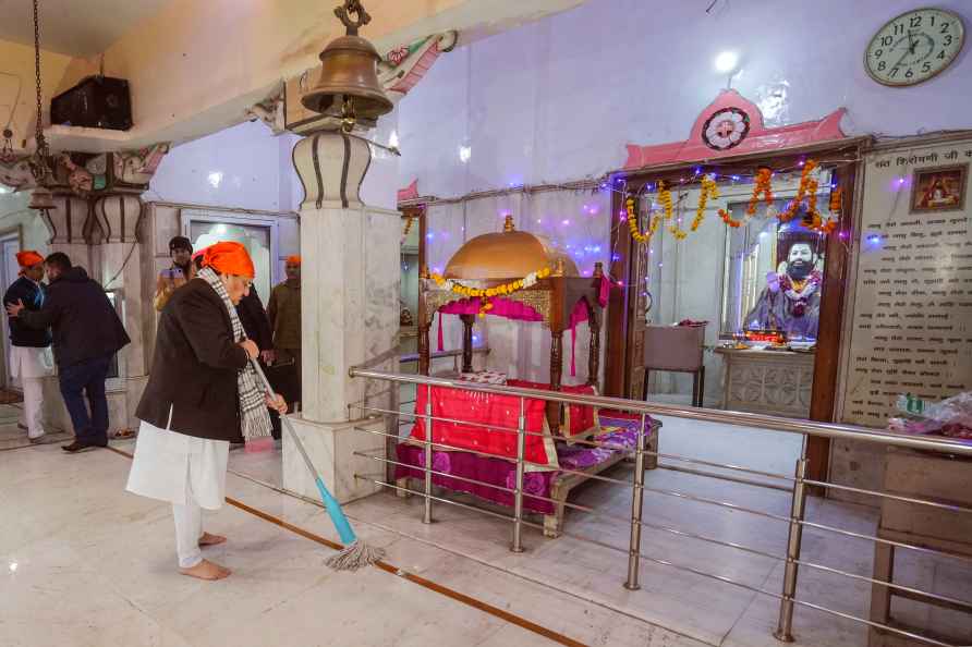 JP Nadda during cleanliness drive in Delhi