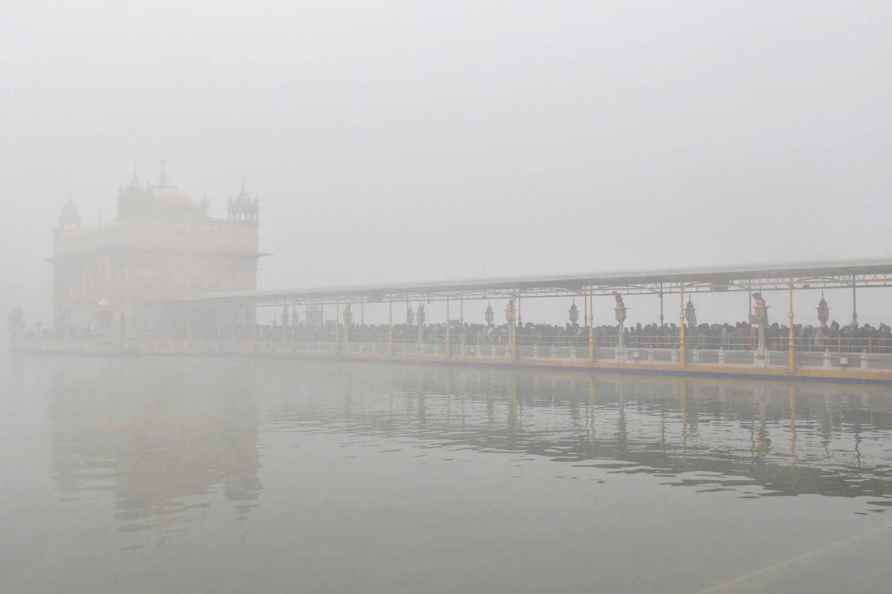 Sikh devotees at Golden Temple