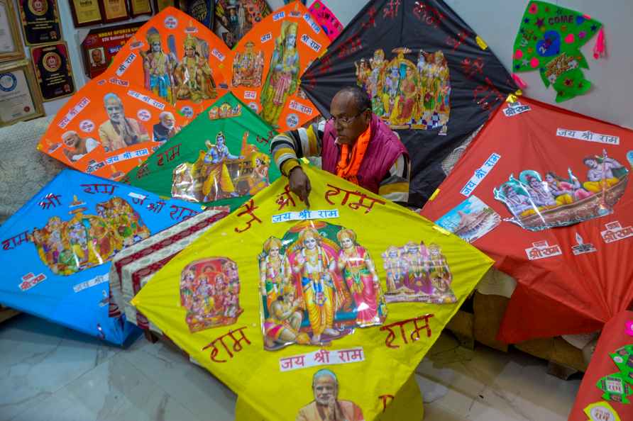 Kites with Lord Ram pictures