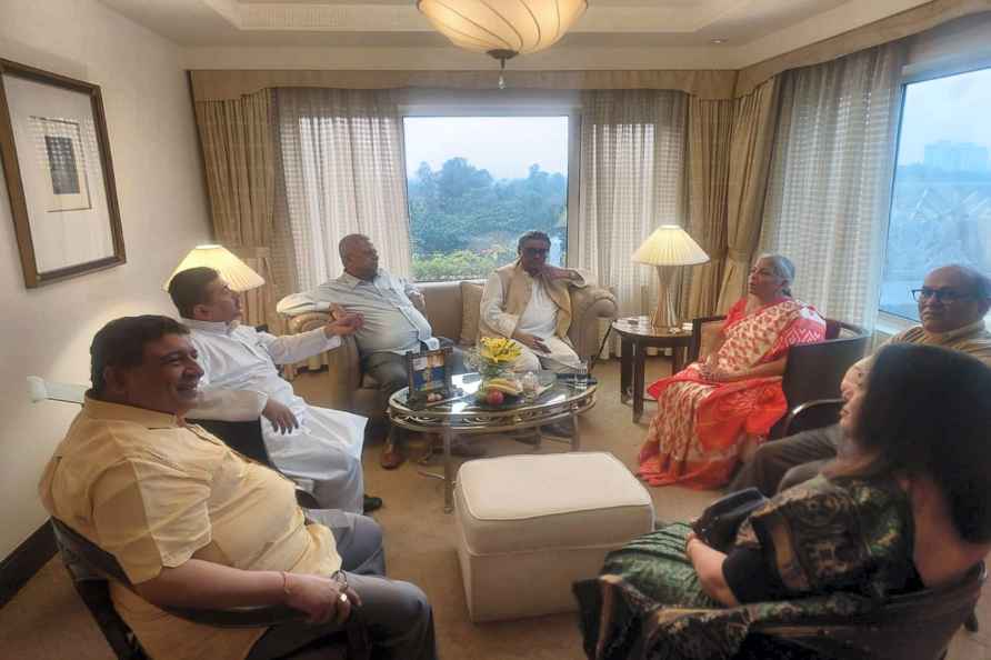 Nirmala Sitharaman, Suvendu Adhikari meet