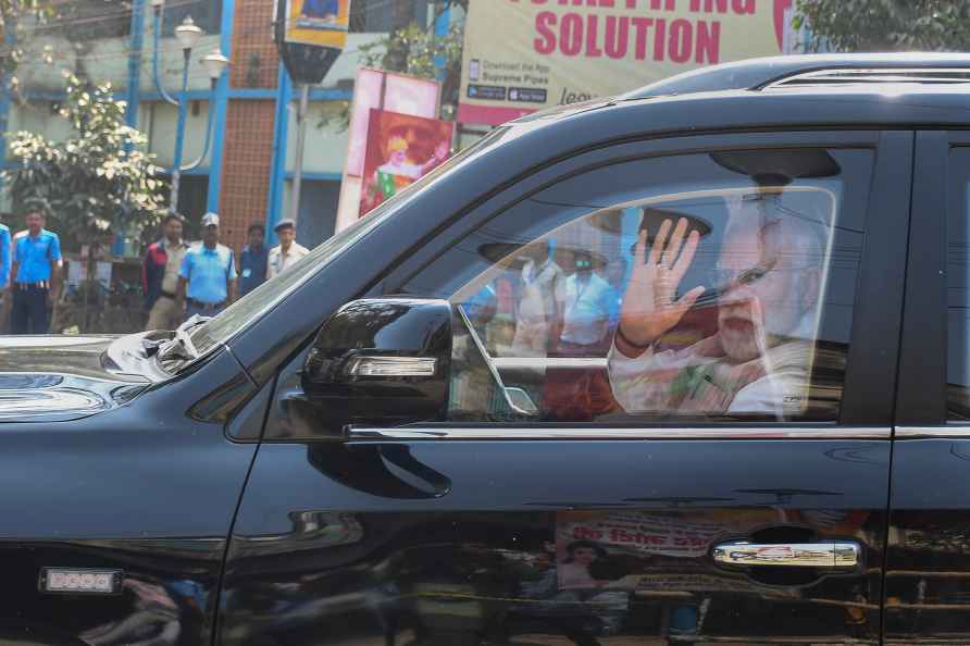 Nadia: Prime Minister Narendra Modi arrives for a rally in Krishnanagar...