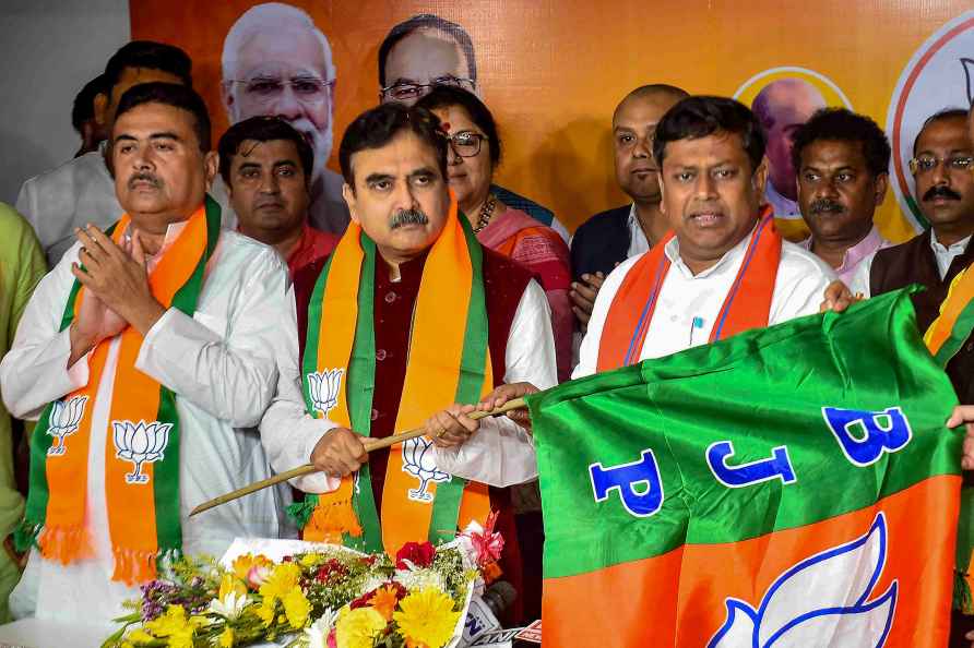 Abhijit Gangopadhyay joins BJP