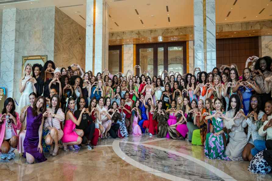 Miss World contestants celebrate Women's Day