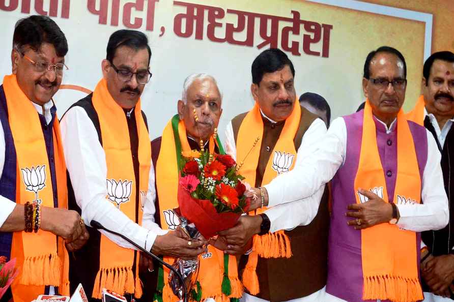 Suresh Pachouri joins BJP