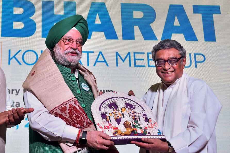 Hardeep Puri at Viksit Bharat program in Kolkata