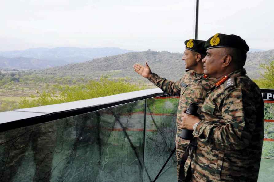 General Manoj Pande in Akhnoor