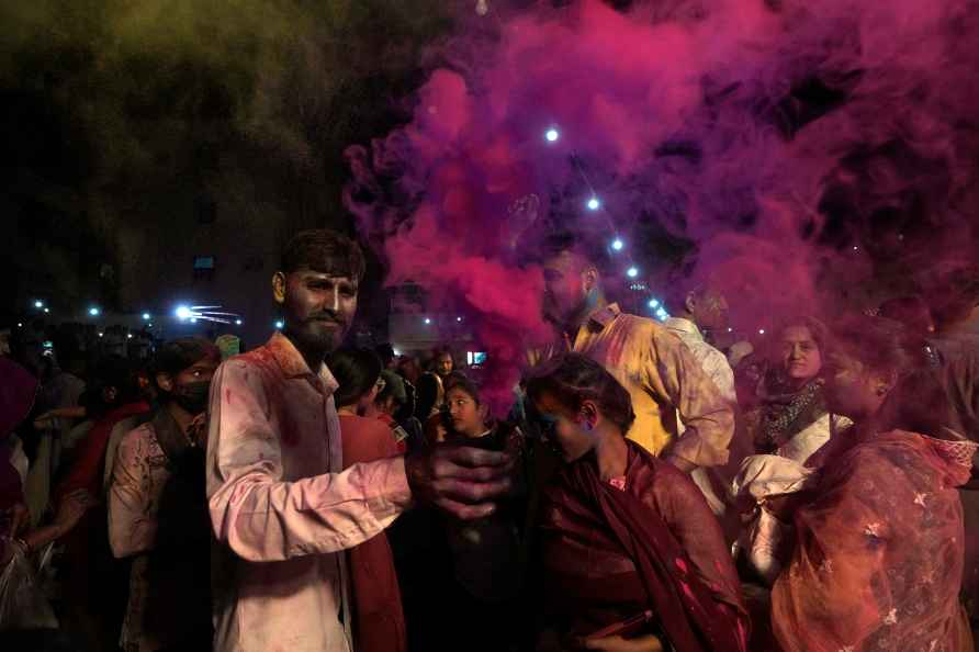 Holi celebrations in Karachi