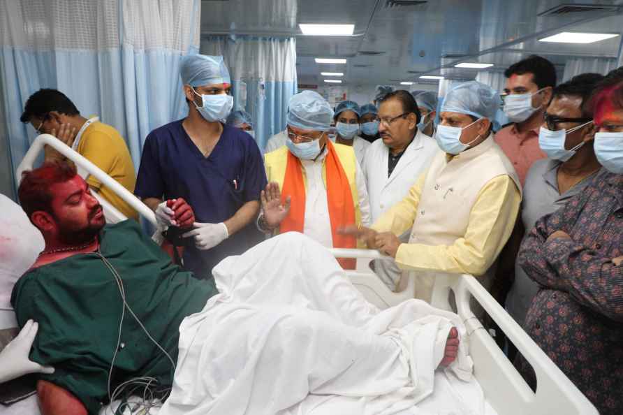 MP CM visits Mahakal Temple fire injured