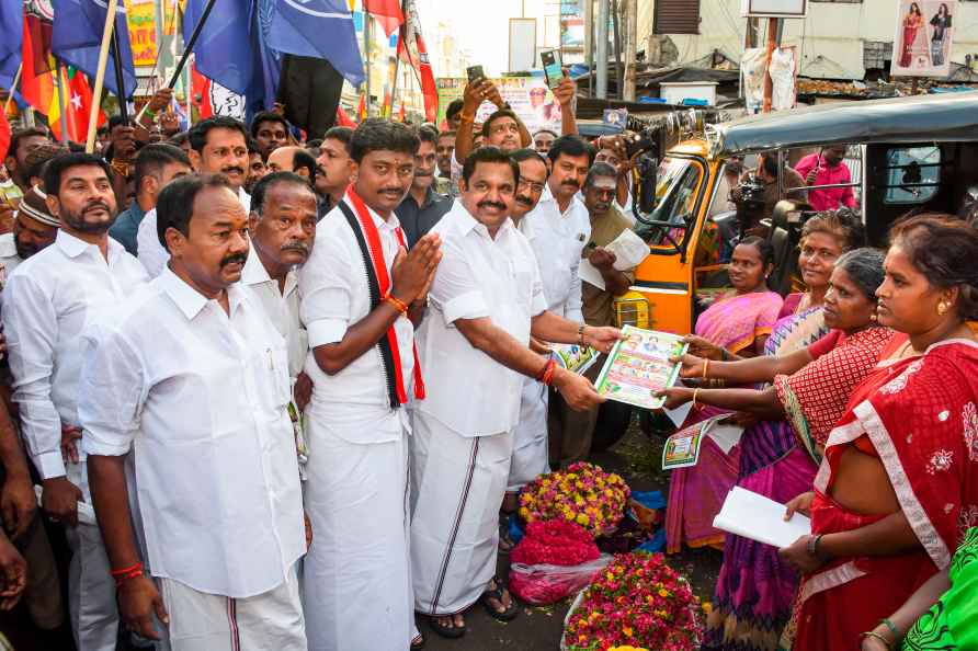 Edappadi Palaniswami campaigns in Salem