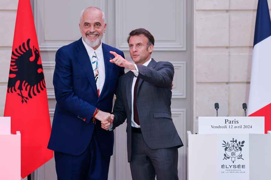 Emmanuel Macron, Edi Rama prior