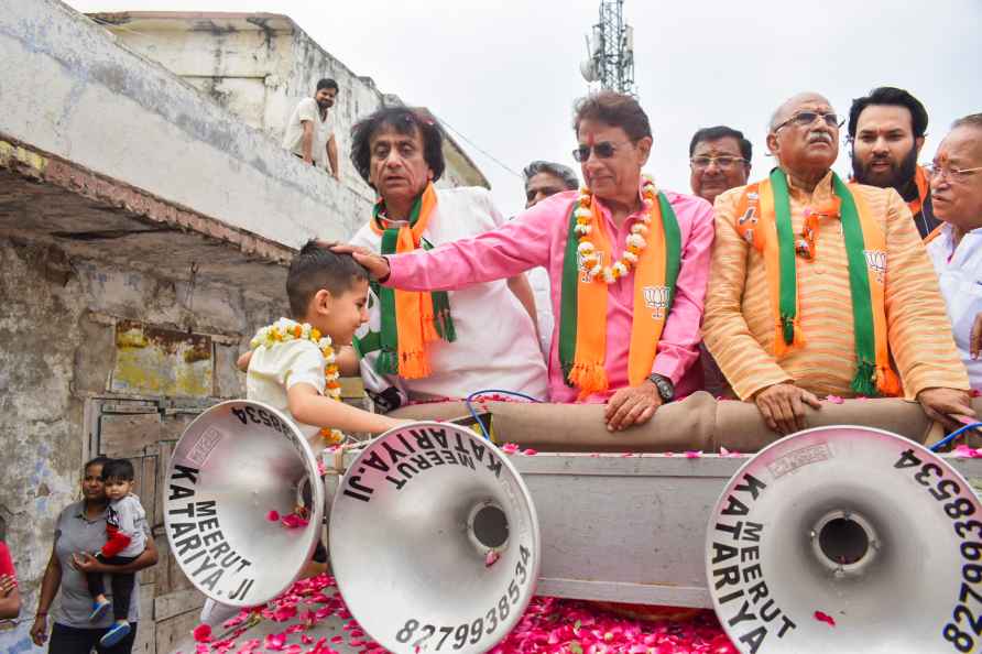 Arun Govil campaigns in Meerut