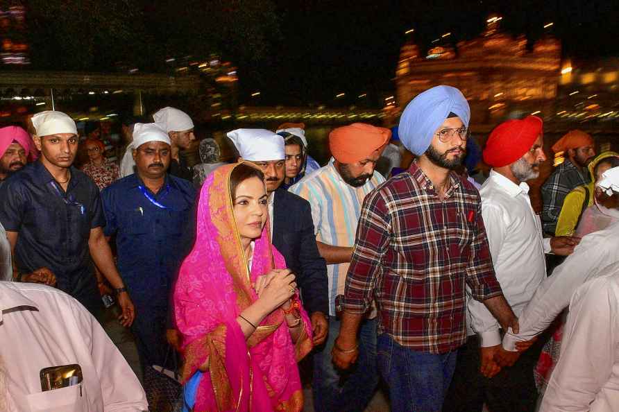 Nita Ambani visits Golden Temple