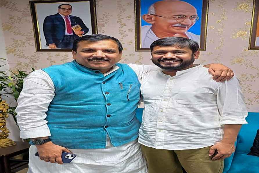 Kanhaiya Kumar meets Sanjay Singh