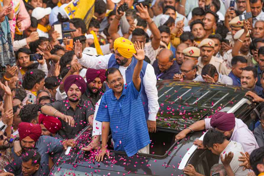 Arvind Kejriwal's road show