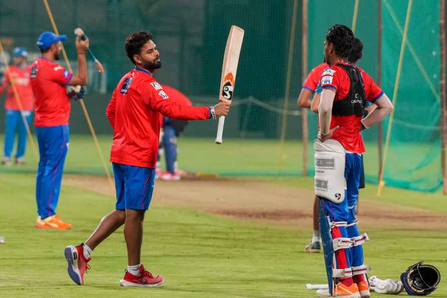 IPL 2024: RCB vs DC-Practice