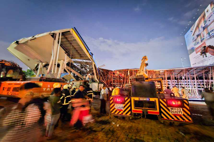 Hoarding collapse in Mumbai