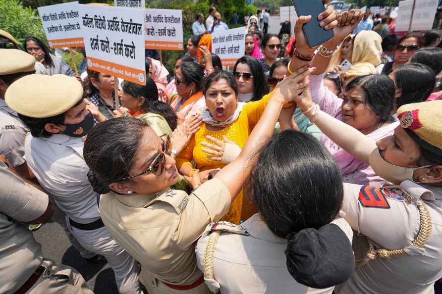 BJP women workers protest in Delhi