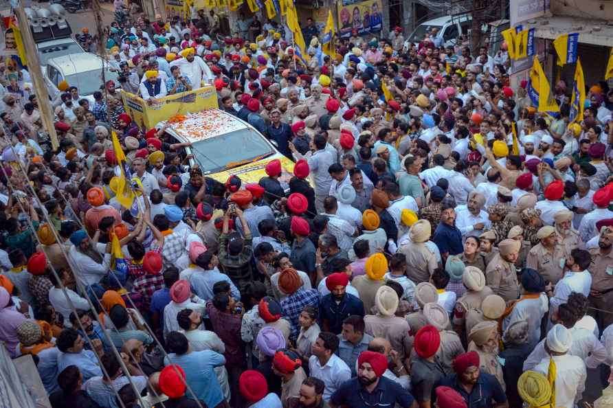 CM Kejriwal campaigns for LS polls in Punjab