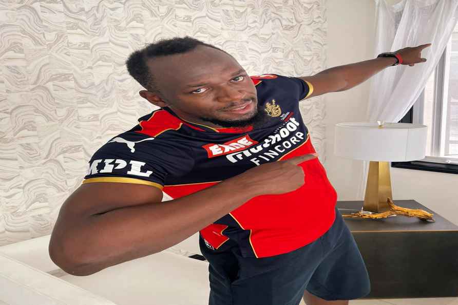 Usain Bolt supports RCB