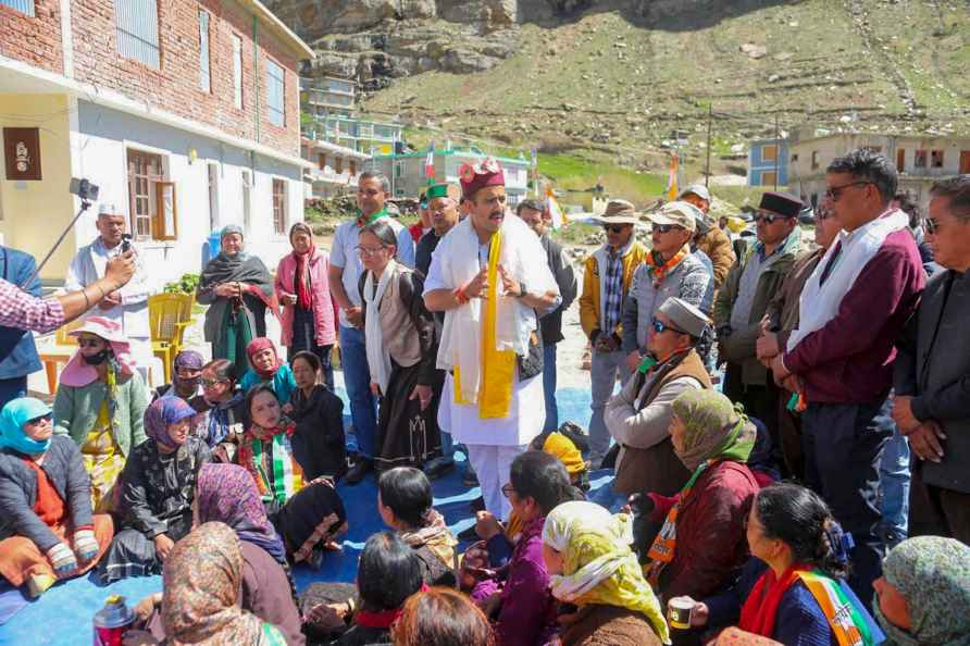 Vikramaditya Singh campaigns for LS polls