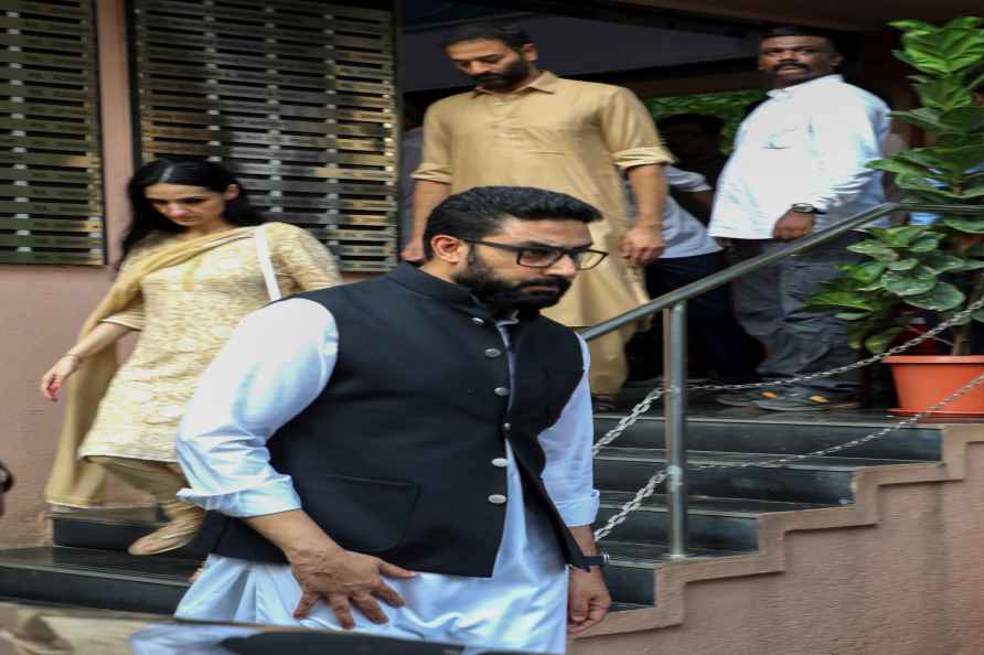 Mumbai: Bollywood actor Abhishek Bachchan during the funeral of ...