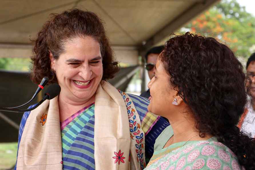 Priyanka Gandhi and Kalpana Soren in Jharkhand