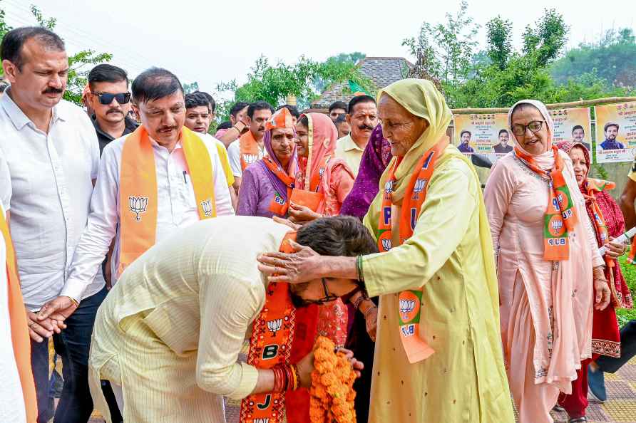 **EDS: HANDOUT IMAGE** Hamirpur: BJP leader Anurag Thakur takes ...