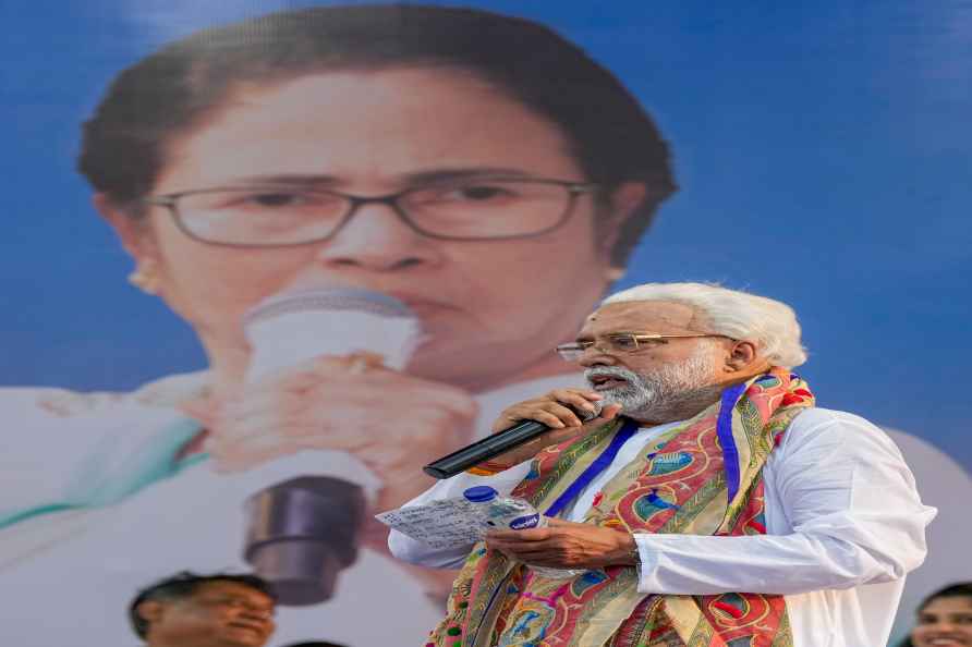 Mamata Banerjee campaigns in Kolkata