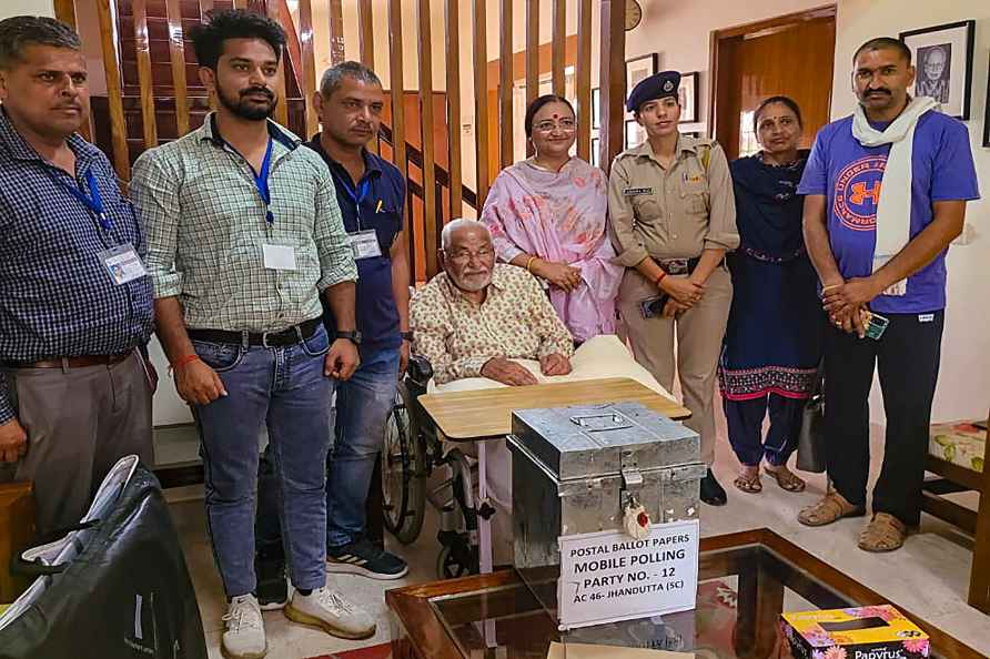 Narayan Lal Nadda votes