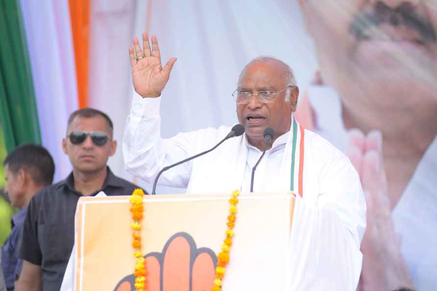 Mallikarjun Kharge campaigns in Bihar