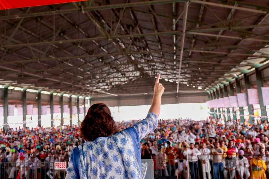 Priyanka Gandhi campaigns in Punjab