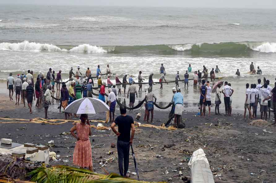 Standalone: Fishermen take Kambavala fishing' net back