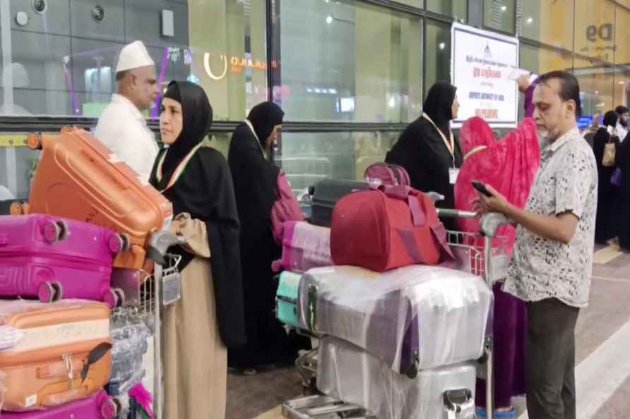 **EDS: VIDEO GRAB** Chennai: Haj pilgrims leave for Mecca in Saudi...