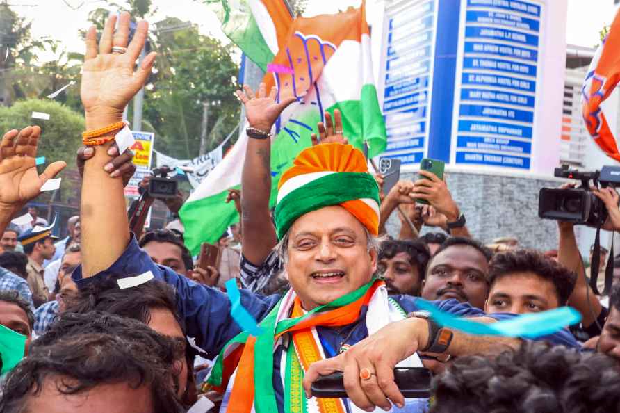 LS Polls: Shashi Tharoor wins from Trivandrum