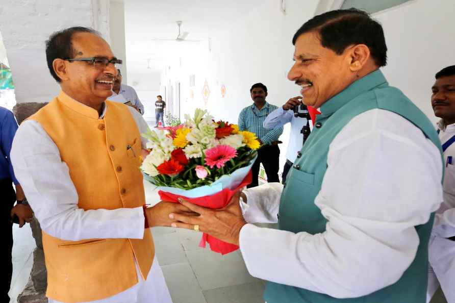 CM Mohan Yadav meets Shivraj Chouhan