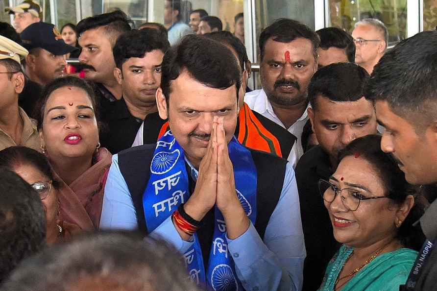 Devendra Fadnavis arrives in Nagpur