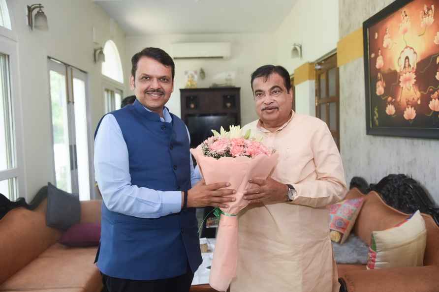 Devendra Fadnavis met Nitin Gadkari