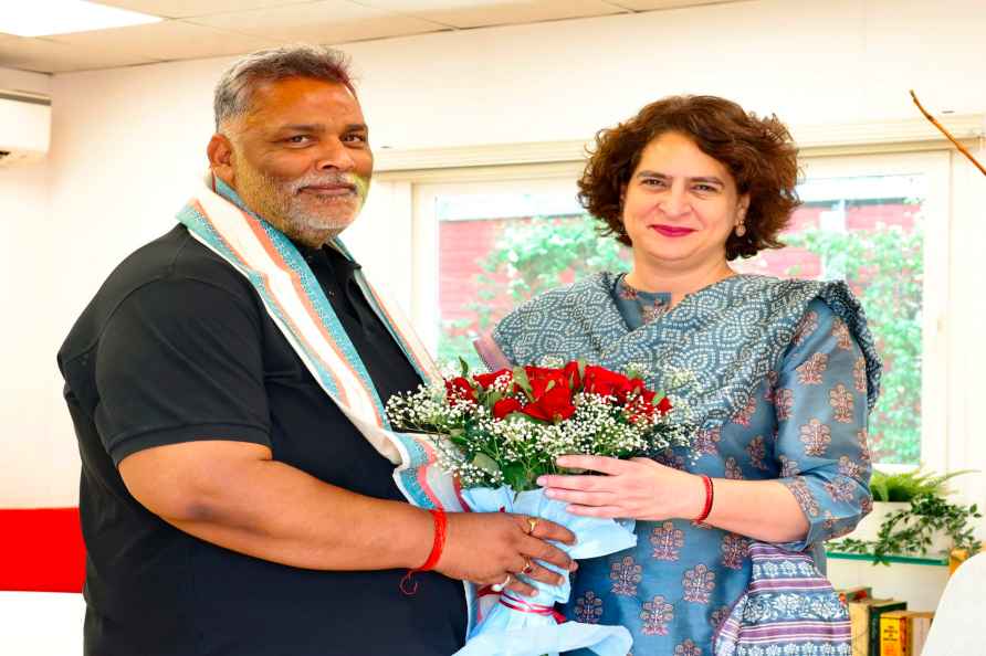 Pappu Yadav meets Priyanka Gandhi