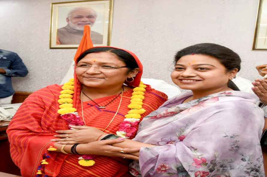 MoS Savitri Thakur assumes office