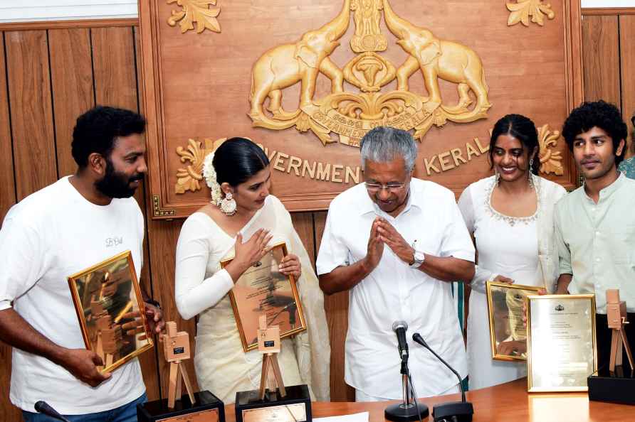 Actors felicitated in Kerala