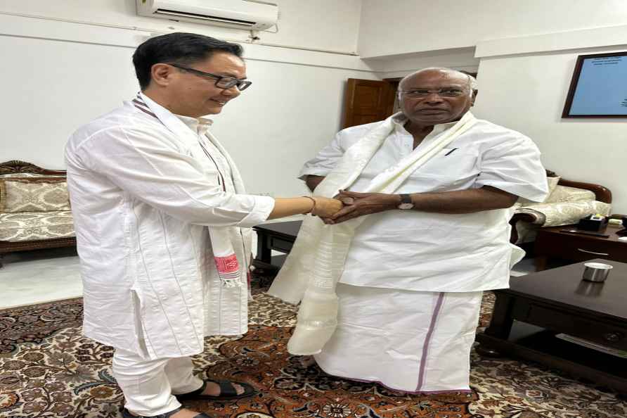 Kiren Rijiju meets Mallikarjun Kharge