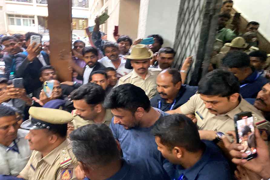 Actor Darshan's police custody extended