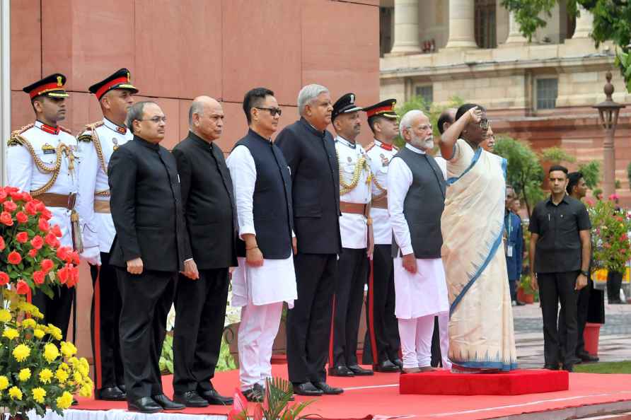 Droupadi Murmu Procession for the Joint Session of Parliament