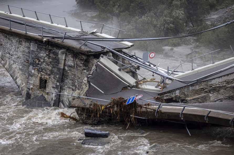 Bridge in Visletto destroyed