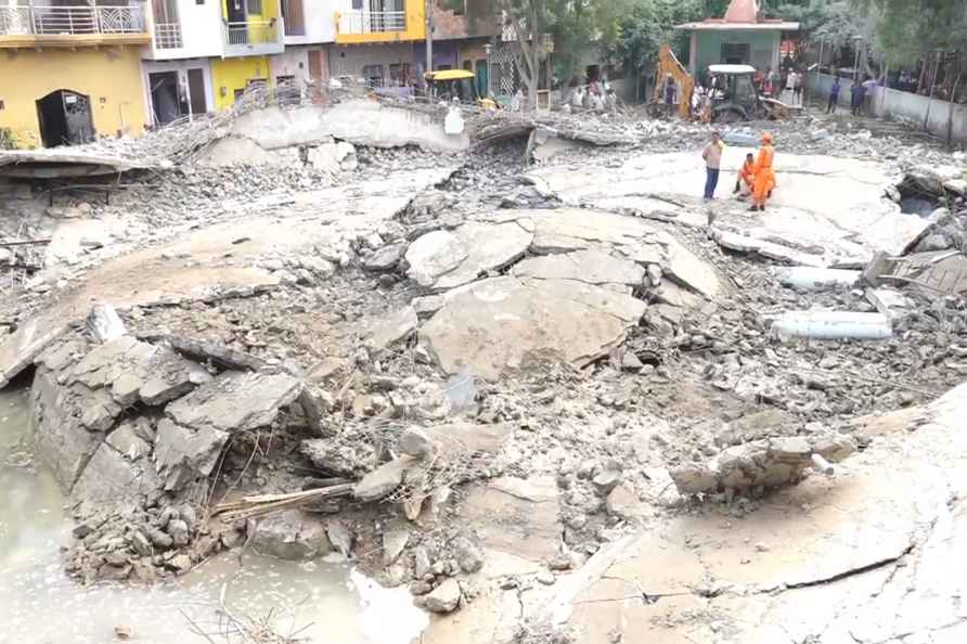 Water tank collapsed in Mathura
